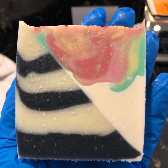 Handmade soap 2 for $15.00 or 3 for $20.00 - Picture 2 of 3